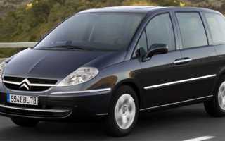 Citroen C8 (2002-2014) – большой папа в городе