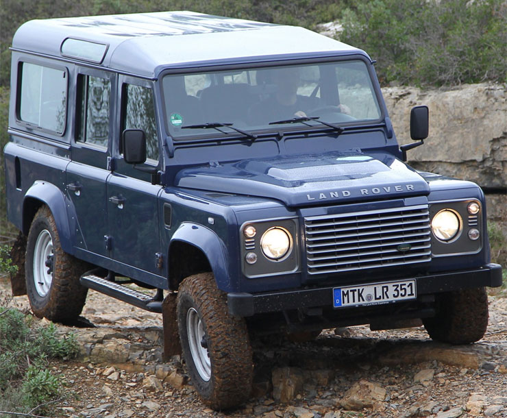 Land Rover Defender 110