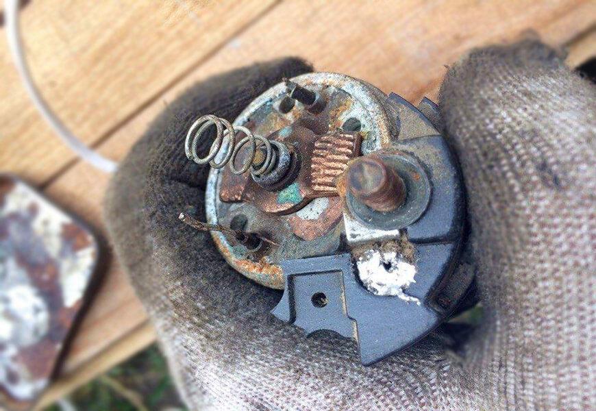 Втягивающее реле