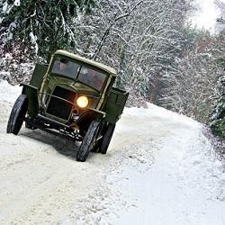 прогревать двигатель