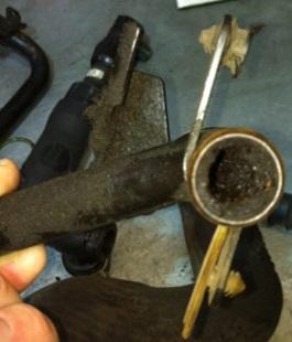 забита вентиляция картера