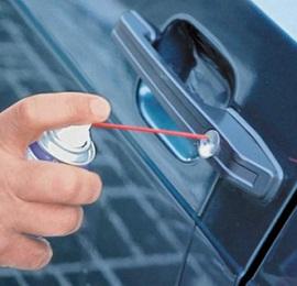 замерз замок что делать