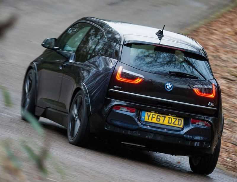 Электромобиль BMW i3