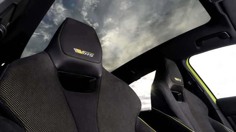 Обивка кресел, панорамная крыша