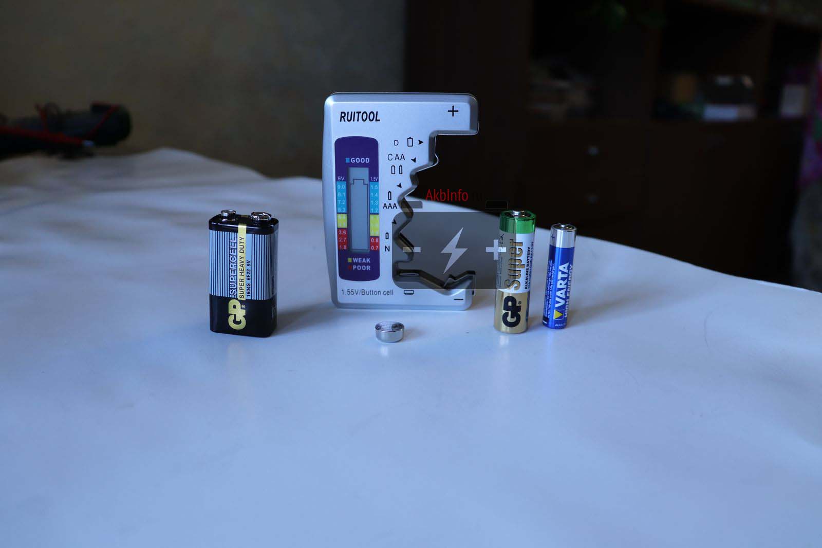 Ruitool RT-15B и тестируемые элементы питания