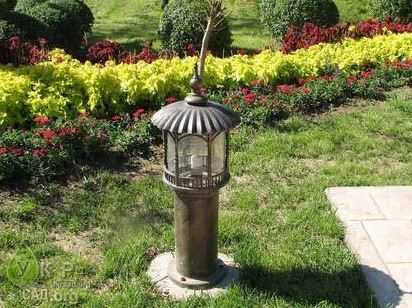 Садовый уличный светильник
