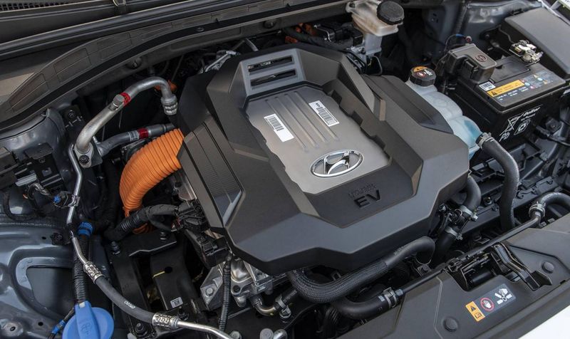 Пространство под капотом Ioniq Electric