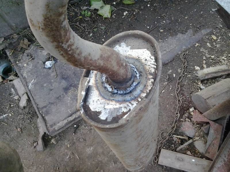 Прогоревший глушитель Глушитель прогорел