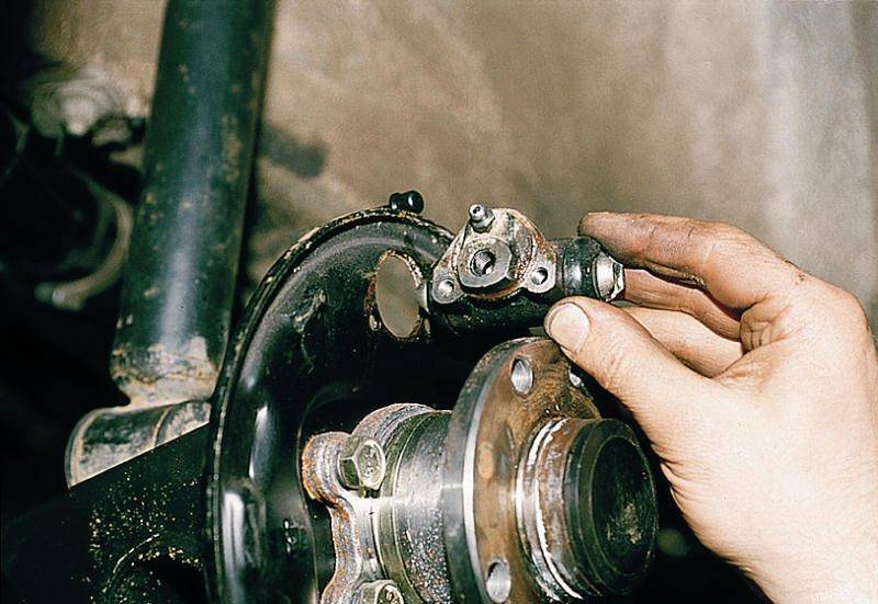 Ремонт тормозного цилиндра Тормозной цилиндр