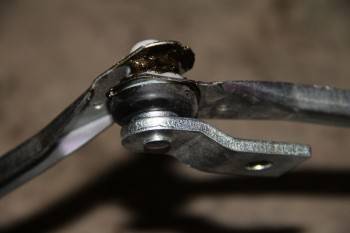 Замена трапеции стеклоочистителя