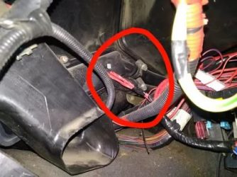 Как поменять патрубок на печку нива шевроле?