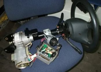 Лада гранта не работает электроусилитель руля причины