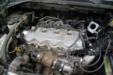 Почему троит дизельный двигатель на горячую?