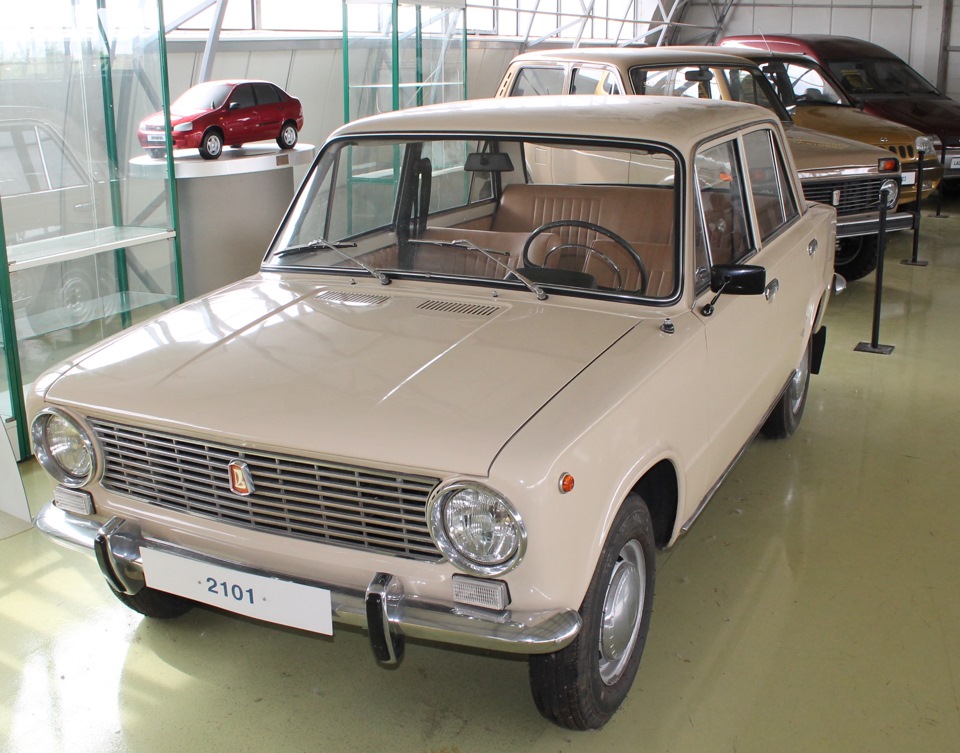 «Копейка» в музее «АвтоВАЗ» Музейный экспонат